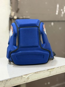 Casque de protection de football professionnel personnalisé avec logo, modèle Guardian 2.0, respirant, rembourré, en mousse ABS EVA, double visière, pour jeunes - Product Image 4
