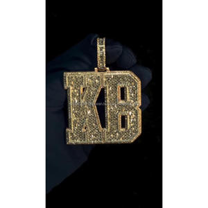 Pendentif lettre en couches coupe émeraude VVS Lab Grown Glacé Lettre de l'alphabet personnalisé Pendentif Hip Hop en argent sterling 925 - Product Image 1