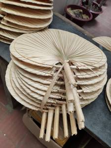 Abanico de Hoja de Bambú Hecho a Mano, Moderno, Vietnamita, Ecológico, Ovalado, para Decoración de Bodas y Regalos, Tamaño Personalizable - Product Image 2