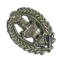 Badge de casquette Qatar P, design métallique durable