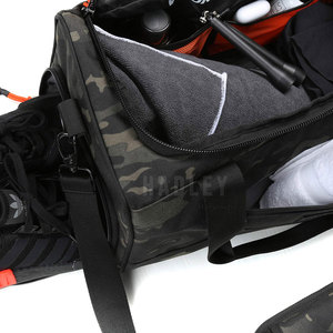 Bolsa Deportiva Ligera/Ecológica con Impresión Personalizada, Diseño Único y Múltiples Compartimentos para Ropa Deportiva - Product Image 3
