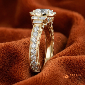 Bague de fiançailles en or avec trois pierres de moissanite taille ronde pour femme, élégant bijou de mariée, cadeau - Product Image 2