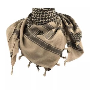 Vente en gros de foulards Shemagh Keffiyeh arabes en toile à motif numérique uni, style ethnique - Product Image 1