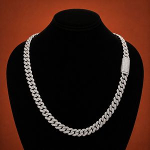 Chaîne cubaine Hip Hop Iced Out avec moissanite VVS pour hommes - Product Image 1