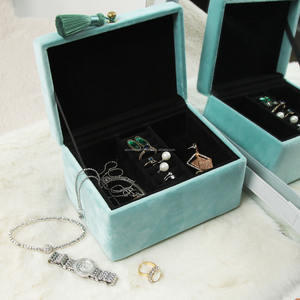 กล่องใส่เครื่องประดับทำมือจากผ้าและเรซิ่น พร้อมลายผ้าสุดหรู ชุด 3 ชิ้น มีหลายขนาดและหลายสี - Product Image 2