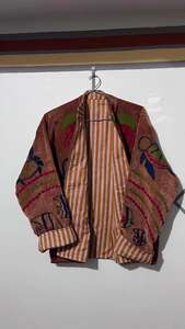 Veste en velours cuivré Handmaid Suzani, motif étoile de mer brodé, manteau bohème, cadeau pour une amie - Product Image 2