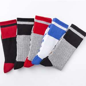 Calcetines de Vestir Unisex con Logotipo Personalizado al por Mayor de Fábrica – Calcetines de Negocios Acolchados de Algodón Premium con Fondo Especial a Rayas - Product Image 4