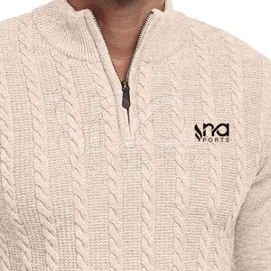 Nouvelle édition du haut à demi-zip, coupe ajustée, tissu respirant et confortable - Product Image 6