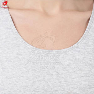 Soutien-gorge de sport pour femmes, dernier design, impression personnalisée, en spandex et nylon, en vente - Product Image 6