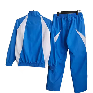 Traje Cortavientos Impermeable Premium para Hombre con Logotipo Personalizado – Chándal Transpirable de Alto Rendimiento para Exteriores con Protección para Todo Tipo de Clima - Product Image 2