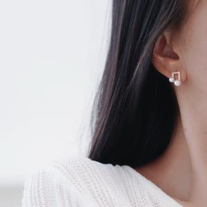 Pendientes de Plata de Ley S925 Versión Coreana con Perlas de Agua Dulce de 5-6 mm, Cuentas Redondas Pequeñas, Pendientes Limpios y Lisos - Product Image 4