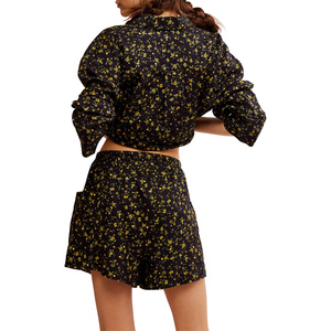 Ensemble de détente 2 pièces pour femme à imprimé floral, manches longues, col rabattu, en coton, décontracté, avec short, coupe ample, tenue d'été - Product Image 2