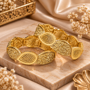 Brazaletes Kada de Filigrana con Diseño de Lágrima y Patrón de Hojas Intrincado, Diseño Ancho y Elegante para Mujeres, para Bodas Tradicionales - Product Image 3