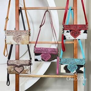 กระเป๋าหนังวัวแท้ลายแกะสลักสไตล์ตะวันตก รุ่นใหม่ล่าสุด ดีไซน์รูปหัวใจ สะพายไหล่หรือสะพายข้าง ขนาดมินิ สำหรับผู้หญิง - Product Image 1