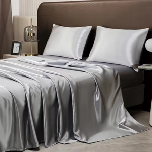 Ensemble de draps en satin de luxe avec taies d'oreiller, texture soyeuse et respirante, literie durable et écologique, qualité supérieure en 3 pièces - Product Image 1