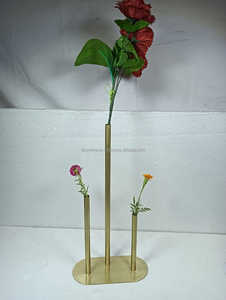 แจกันดอกไม้ตั้งโต๊ะดีไซน์ใหม่สีทองชุด3ชิ้นทำจากเหล็กสำหรับตกแต่งสวนในบ้านขายตรงโรงงานปลูกต้นไม้กลางแจ้งในร่ม - Product Image 5