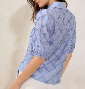 Chemisier élégant et décontracté pour femme à col chemise, manches bouffantes, tissé texturé diamant, idéal pour l'été - Product Image 2