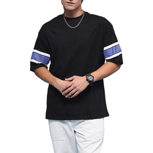 Camiseta de Manga Corta para Hombre, Corte Regular, Color Negro, con Detalles en Azul y Blanco, Cuello Redondo, Estilo Casual, 100% Algodón Jersey, Transpirable - Product Image 1