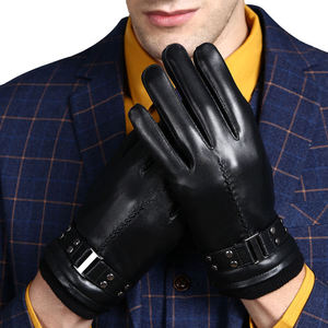 Gants de moto MERITORIOUS INTERNATIONAL en fourrure - Écran tactile et détection des aiguilles, gants d'hiver écologiques pour hommes, parfaits pour le froid - Product Image 1