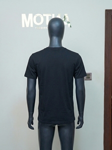 T-shirt unisexe surdimensionné pour homme, imprimé DTG personnalisé, effet vieilli, noir, style streetwear, design vintage - Product Image 4