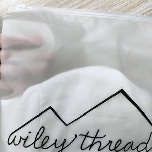 Bolsas de Polietileno Metálicas de Alta Calidad con Cierre Esmerilado y Logotipo Impreso para Ropa, Venta al Por Mayor - Product Image 4