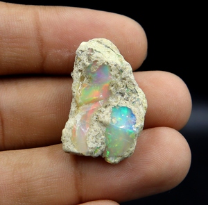 Opale d'Éthiopie naturelle brute de 24,00 carats, opales multicolores de bonne qualité, taille 30x18x10 mm, opale pierre de naissance d'octobre - Product Image 3