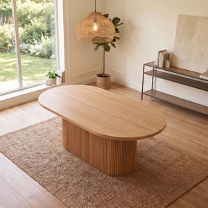 Table à manger ovale moderne en bois massif, table sur piétement cannelé, mobilier minimaliste Japandi pour la maison et les restaurants - Product Image 5