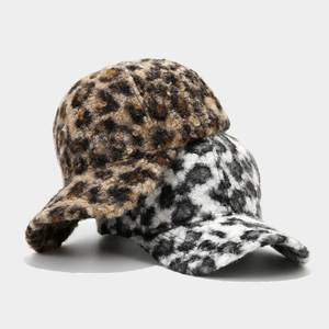 Nouvelle casquette de baseball pour femme automne-hiver, imprimé léopard, 6 panneaux, chaude, protection solaire, style vintage, en fourrure pelucheuse - Product Image 3