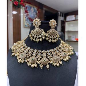 Ensemble collier et boucles d'oreilles plaqué or de qualité supérieure, orné de pierres Kundan, pour mariage, collection de bijoux de mariée pour femmes - Product Image 2