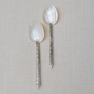 Cuillère à caviar élégante faite à la main en nacre, accessoire de luxe durable pour les amateurs de caviar - Product Image 5