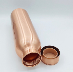 Bouteille d'eau en cuivre, fabrication artisanale, prix le plus bas, prix personnalisés, 650 ml, bouteilles en cuivre pur, cuivre massif - Product Image 2