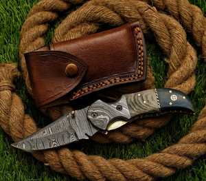 Cuchillo de bolsillo de acero de Damasco hecho a mano de 8 pulgadas - Cuchillo plegable con bolster de Damasco y mango de madera de filo recto, exquisito - Product Image 6