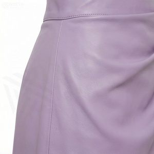 Jupe courte en similicuir PU pour femme, couleur unie, ceinture brillante, taille normale, style toutes saisons - Product Image 5