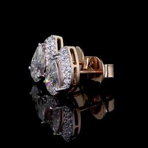 Boucles d'oreilles clous en diamant taille poire 2,00 carats, or blanc 14 carats, diamants blancs de laboratoire certifiés IGI, bijoux de luxe pour femme, cadeau de mariage - Product Image 3