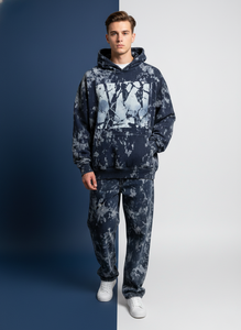 Sudadera con capucha oversize de algodón French Terry con efecto tie-dye, estilo casual con bolsillo frontal y logo, estilo otoñal para hombre con logo personalizado. - Product Image 5