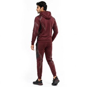 Ropa deportiva moderna, estilo duradero para gimnasio, chándales estampados para hombre, ajuste cómodo, material transpirable para entrenamiento y fitness. - Product Image 2