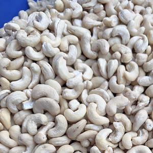 Offre Spéciale Noix de Cajou W180 W320 Santigo Noix de Cajou du Vietnam Noix de Cajou Biologiques Emballage Personnalisé Disponible - Product Image 1