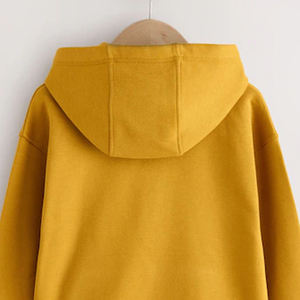 Sudaderas con capucha de forro polar personalizadas para niños a precio económico con bolsillos tipo canguro, color sólido con diseño de logotipo personalizado a precio económico para compras al por mayor. - Product Image 5