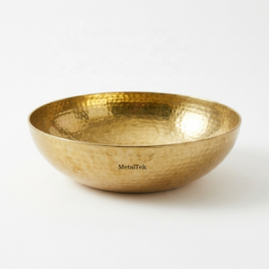 Cuenco de oro martillado de lujo, plato decorativo de metal hecho a mano para centro de mesa, elegante, duradero, perfecto para regalos de boda. - Product Image 1