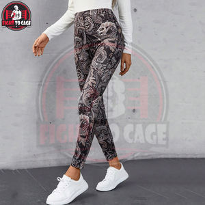 Pantalones de Yoga Sublimados con Estampado Bohemio Personalizados al por Mayor, Leggings Deportivos para Mujer de Alta Elasticidad, Resistentes a las Sentadillas, con Diseño Paisley - Product Image 3
