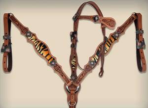 Conjunto de cabezada y pechera ecuestres de cuero genuino de alta calidad, hechas a mano, con adornos florales y incrustaciones de pelo, estilo Western 2026 - Product Image 4