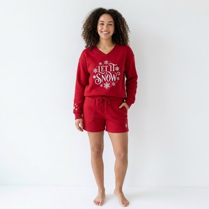 Conjunto de Sudadera con Cuello en V y Pantalones Cortos Color Crema para Mujer, Estampado con Letras de Feliz Navidad, Conjunto de 2 Piezas para Descansar - Product Image 4