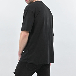 เสื้อยืดคอกลมสีดำ OEM ขายส่ง ปรับแต่งได้ ผ้าฝ้าย 100% ทรงหลวม โอเวอร์ไซส์ ไหล่ตก ทรงคลาสสิกสำหรับผู้ชาย - Product Image 4