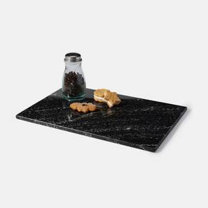 Tabla de cortar de mármol rectangular con asa, superficie gris oscuro con vetas y detalles de rayas doradas, bloque de corte para cocina - Product Image 6