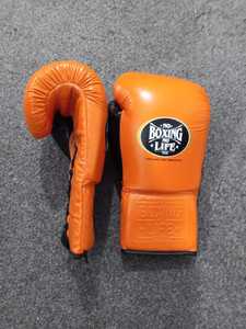 ถุงมือชกมวยหนังวัวแท้ปรับระดับได้ รุ่น No Boxing No Life พร้อมสายรัดข้อมือ สำหรับฝึกซ้อมและแข่งขัน แบบผูกเชือก ใช้ได้ทั้งชายและหญิง - Product Image 2