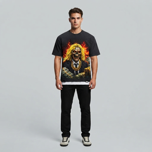 Camiseta negra personalizada de manga corta, 100% algodón jersey, cuello redondo, estilo moderno, corte regular, estampada digitalmente, para uso unisex. - Product Image 3