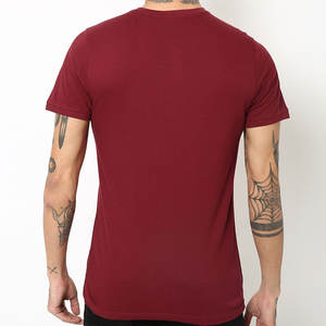 Camiseta de Hombre de Talla Grande con Diseño de Logotipo Frontal, Corte Regular Informal, Cuello Redondo, de Alta Calidad, de Poliéster/Algodón, Transpirable y de Secado Rápido - Product Image 4