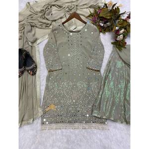 ชุดสตรีพิมพ์ลายและชุดเสื้อผ้าสำหรับงานปาร์ตี้ - Product Image 4
