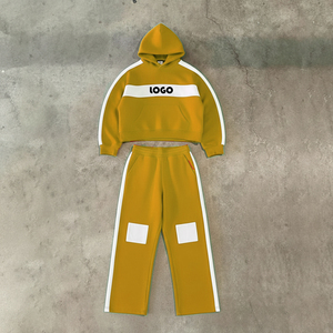 Conjunto de Sudadera con Capucha y Pantalones Deportivos para Hombre, Diseño Personalizado OEM, Estampado Vintage, Transpirable, de Tela Gruesa - Product Image 4