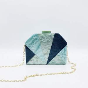 Pochette de soirée en résine de luxe pour femmes, artisanat en résine fait main - Product Image 1